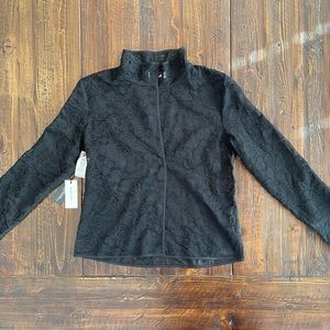 Aritzia Babaton Lace Hopkins Blouse NWT